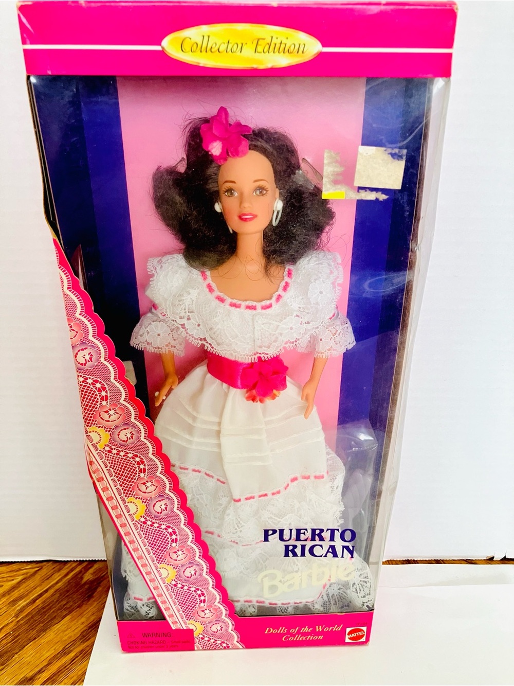 Barbie 1996 DOTW Puerto Rican Fashion Doll New Minor Box Wear #16754